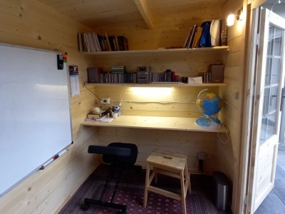 Casette in legno per il coworking nel tuo giardino