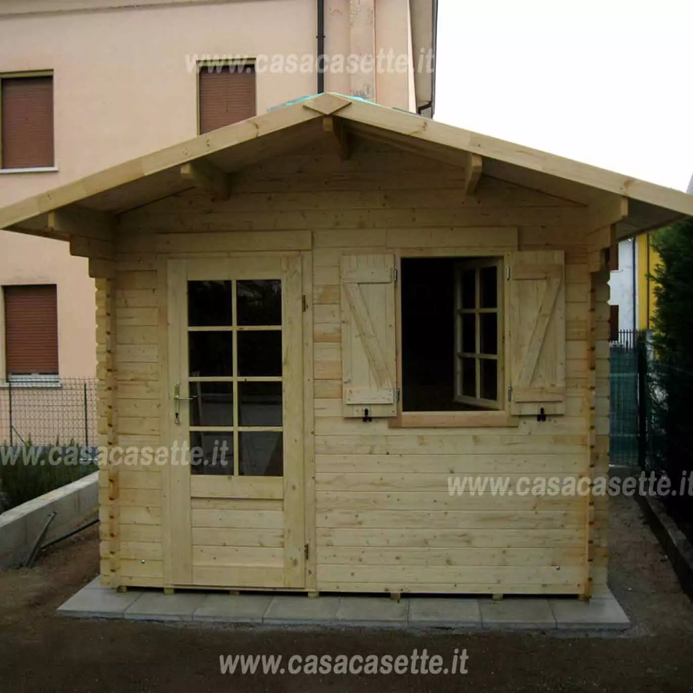 platea in calcestruzzo per casetta in legno