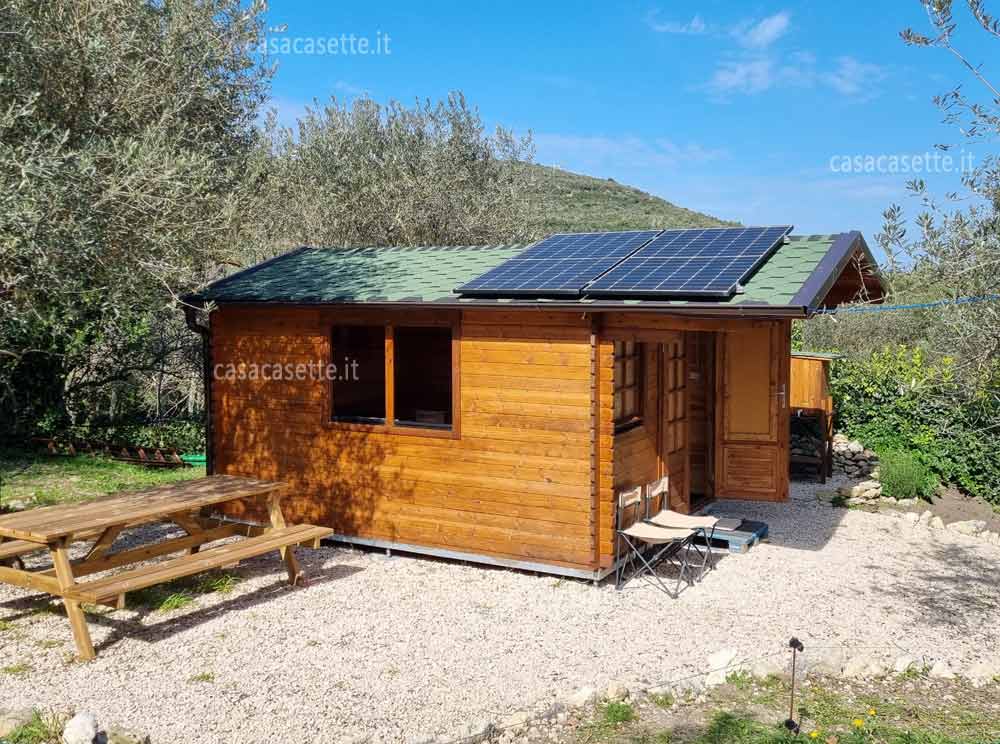 Casetta in legno fotovoltaico pannello
