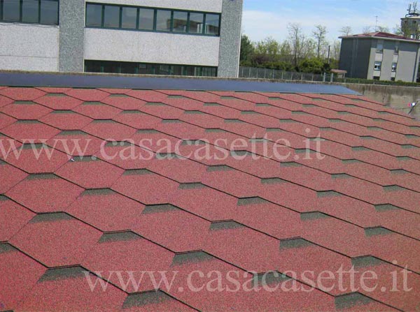 Tegole per casetta in legno