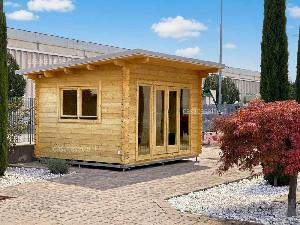 Casetta in legno modello Rimini misure 4x3 su telaio zincato