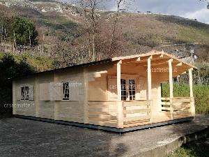 Casetta in legno modello Marche misure 5x10