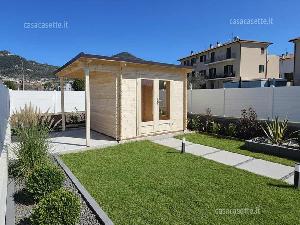Casetta in legno Pesaro misure 3x25 + portic. 1