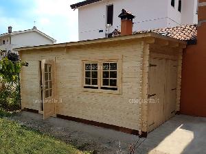Garage in legno modello Genova misure 32x52