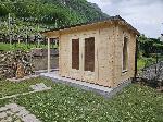 Casetta in legno Pesaro 3x25 + portic. 1 Casetta modello Pesaro 3x25 portico 1 grondaia