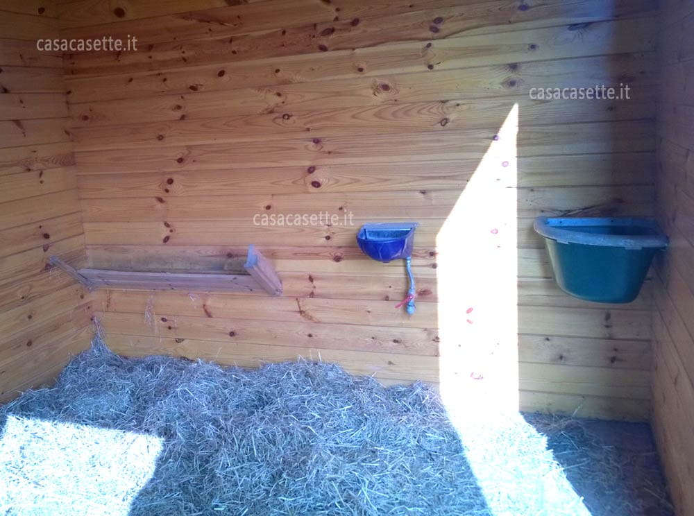 Box Cavalli 7x3 interno Box Cavalli modello 7x3 interno mangime