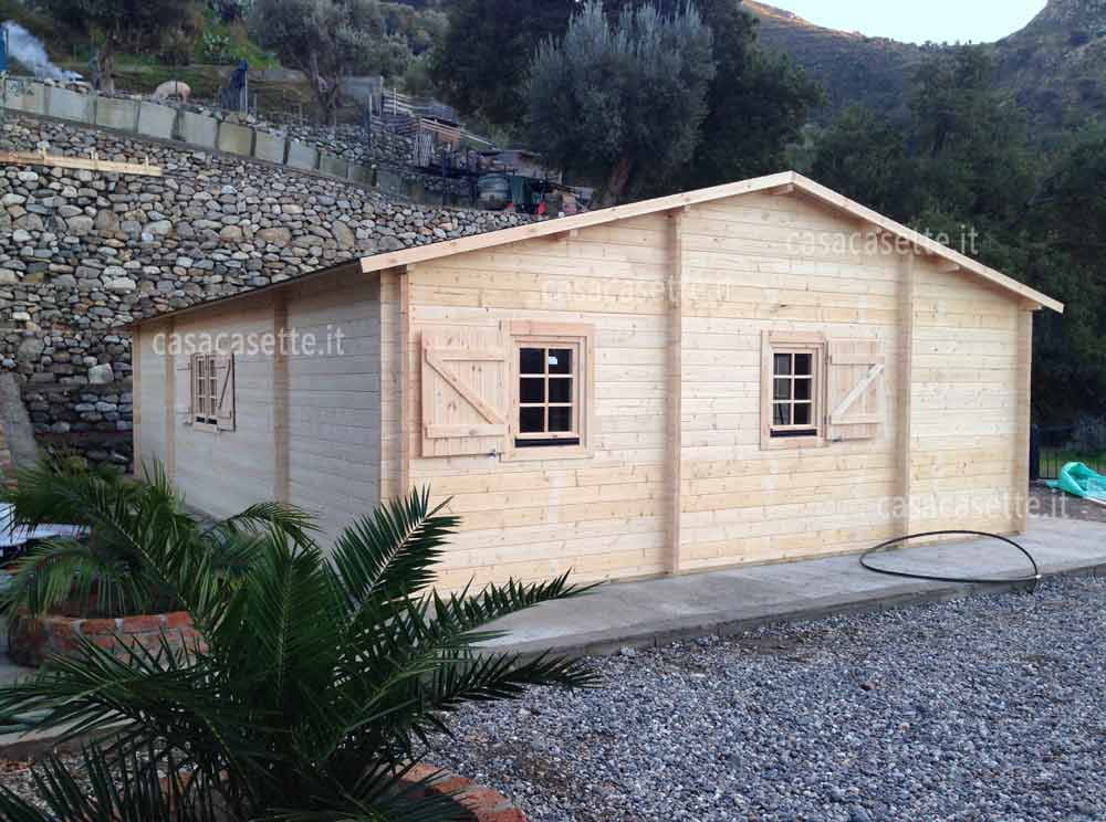 Casetta Arezzo 10x7 lato Casetta modello Arezzo 10x7 lato massello