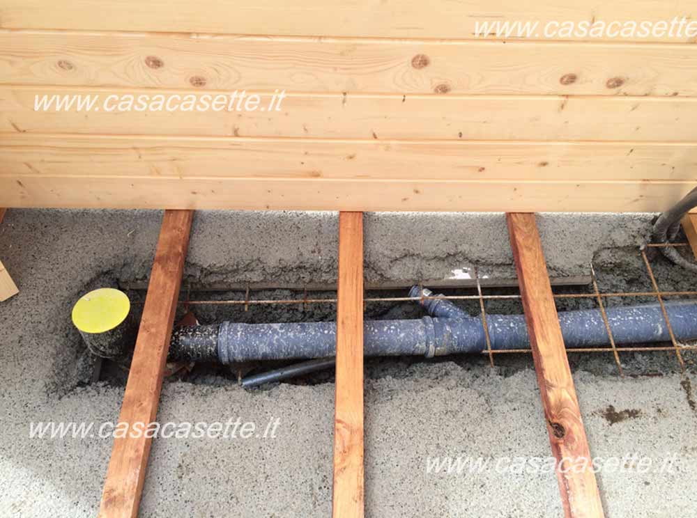 Casetta Bolzano 6x6 impianti Casetta modello Bolzano 6x6 impianti bagno