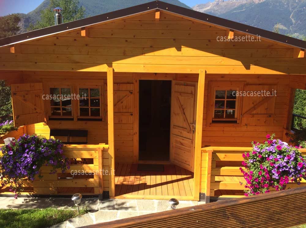 Casetta Bolzano 6x6 scossalina Casetta modello Bolzano 6x6 scossalina acciaio