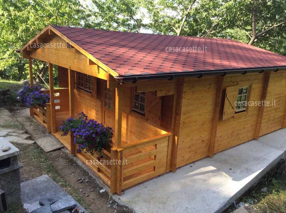 Casetta Bolzano 6x6 tegole Casetta modello Bolzano 6x6 tegole rosse