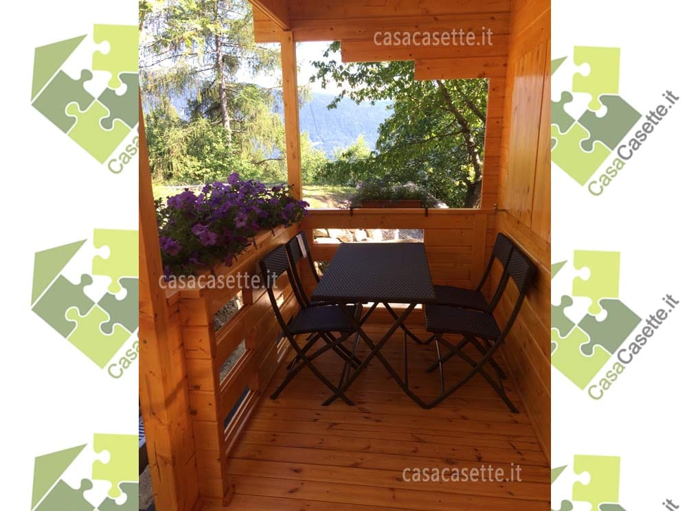 Casetta Bolzano 6x6 verandina Casetta modello Bolzano 6x6 verandina esterna