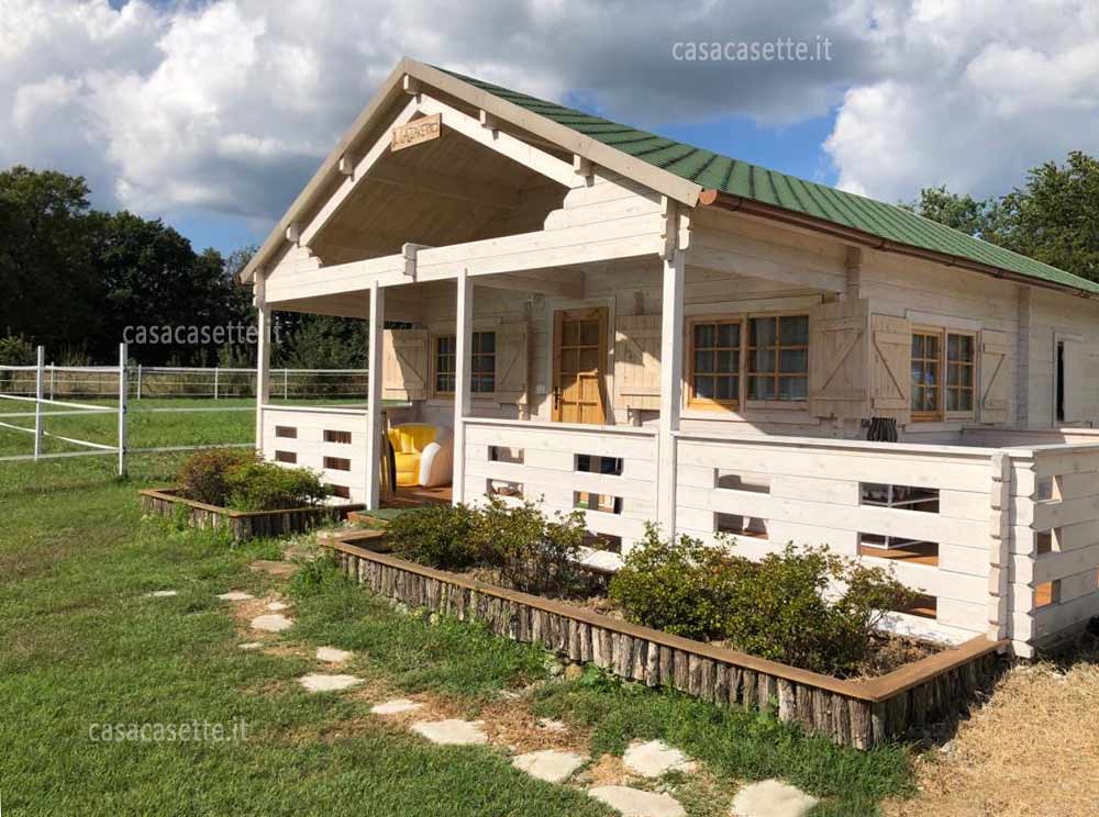 Casetta Brescia 6x6 bianca Casetta modello Brescia 6x6 bianca