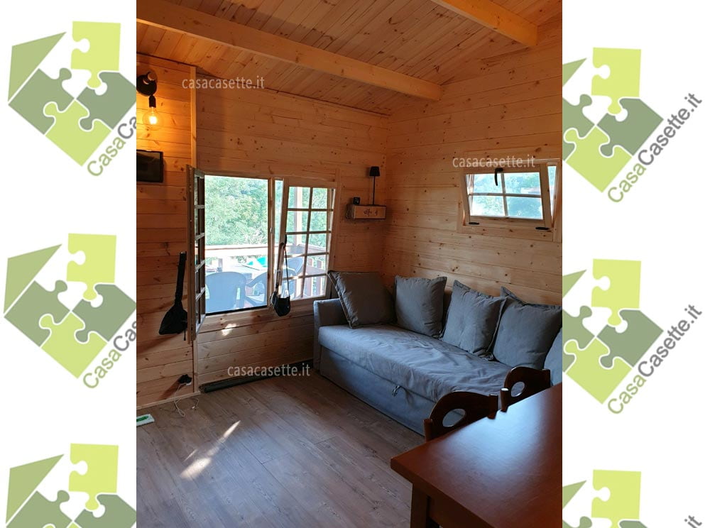 Casetta Cuneo 6x52 divano Casetta modello Cuneo 6x52 divano salotto