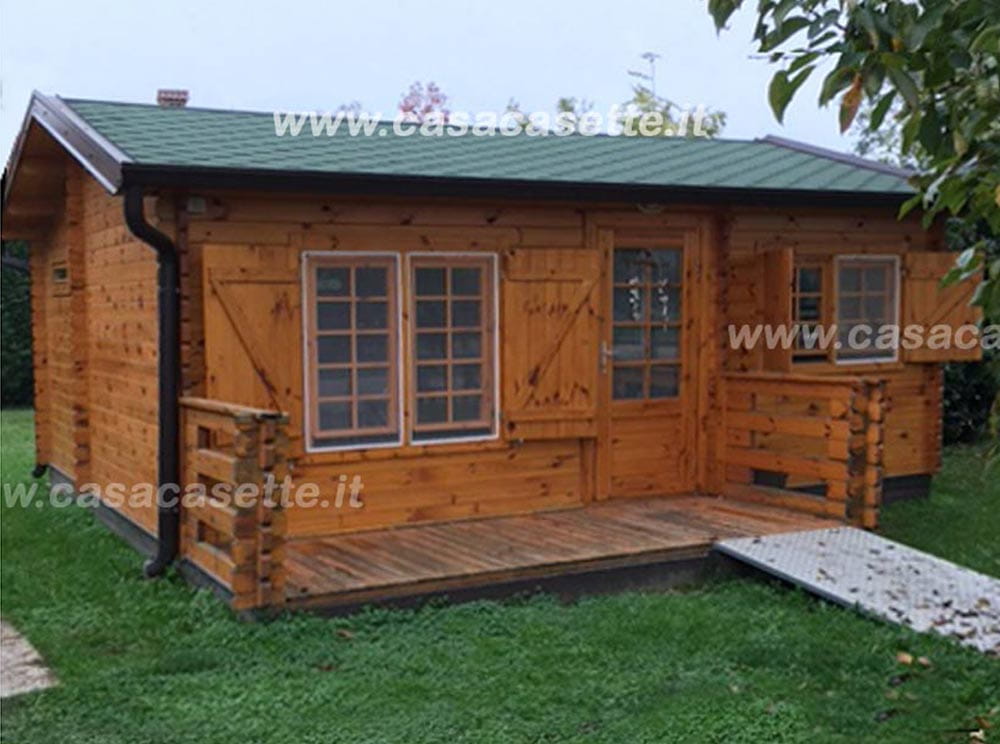 Casetta Cuneo 6x52 tegole Casetta modello Cuneo 6x52 tegole verdi