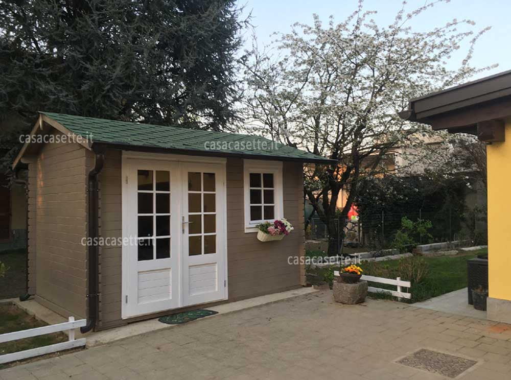 Casetta Firenze 34x25 grondaia Casetta modello Firenze 34x25 grondaia tortora