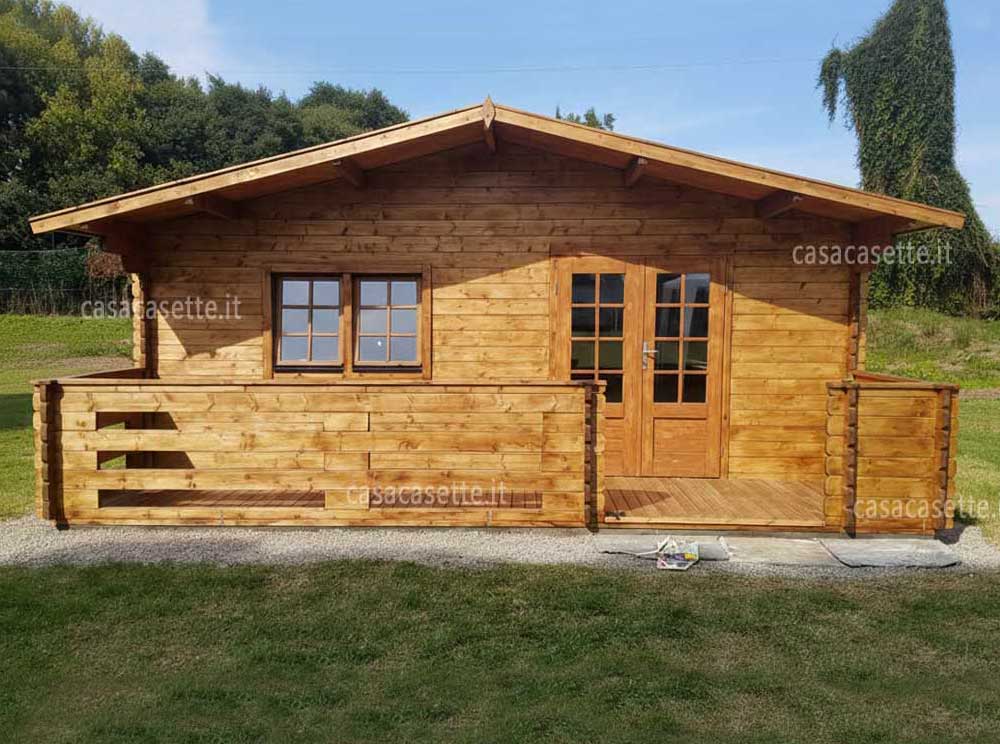 Casetta modello Lombardia 6x6 fronte