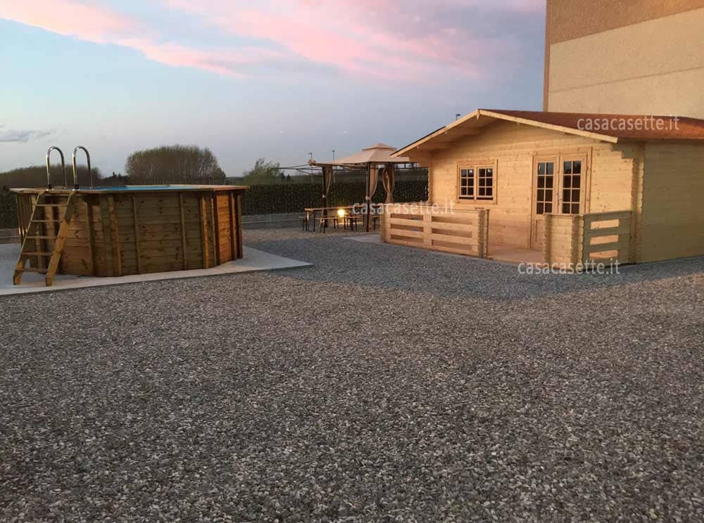 Casetta Lombardia 6x6 veranda Casetta modello Lombardia 6x6 veranda esterna