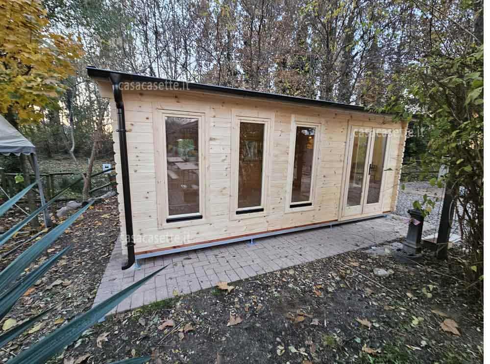 Casetta Lucca 6x4 grondaia Casetta modello Lucca 6x4 grondaia acciaio