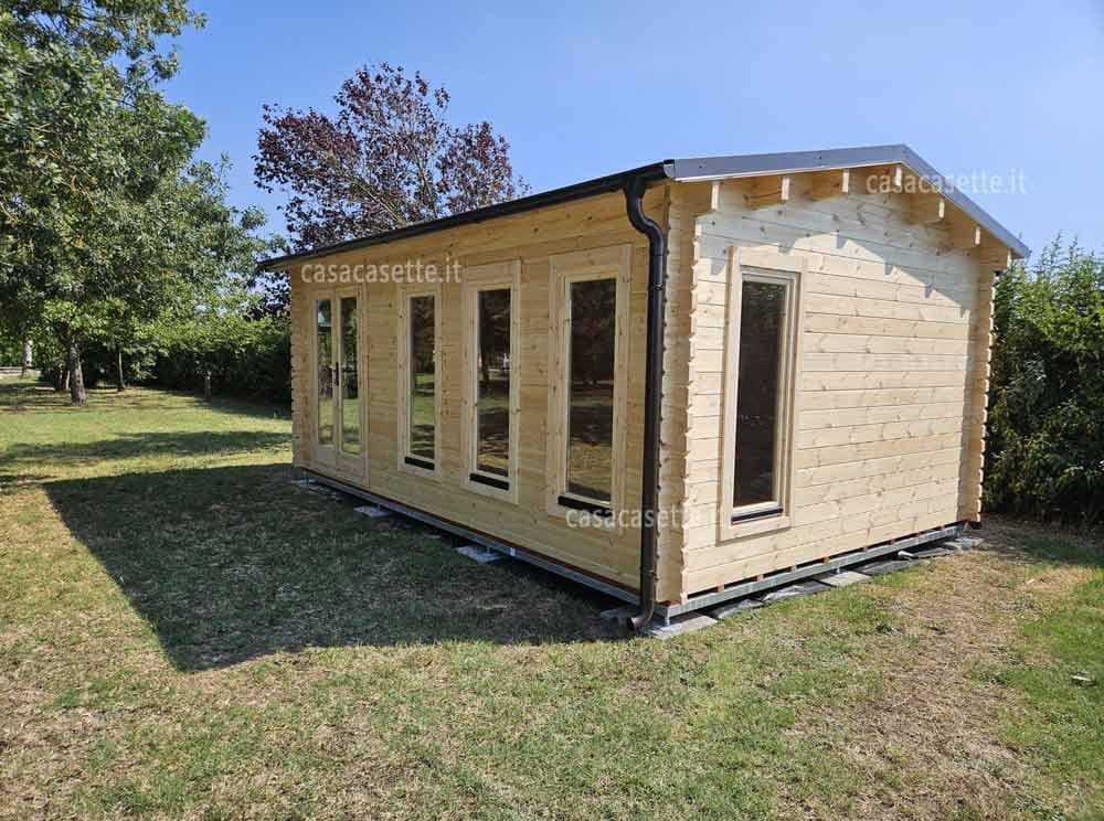 Casetta Lucca 6x4 scossalina Casetta modello Lucca 6x4 scossalina acciaio