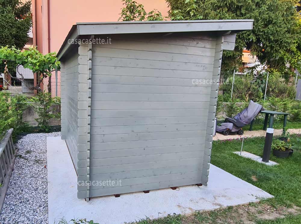Casetta Mantova 3x2 grigio lato Casetta modello Mantova 3x2 grigio lato