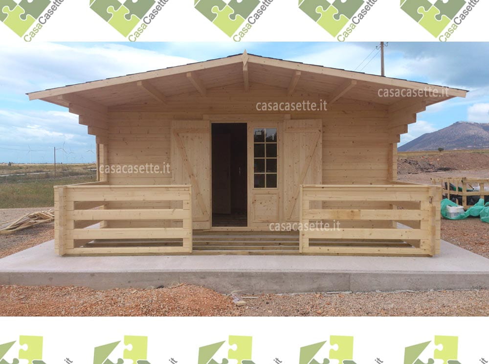 Casetta Marche 5x10 massello Casetta modello Marche 5x10 massello naturale