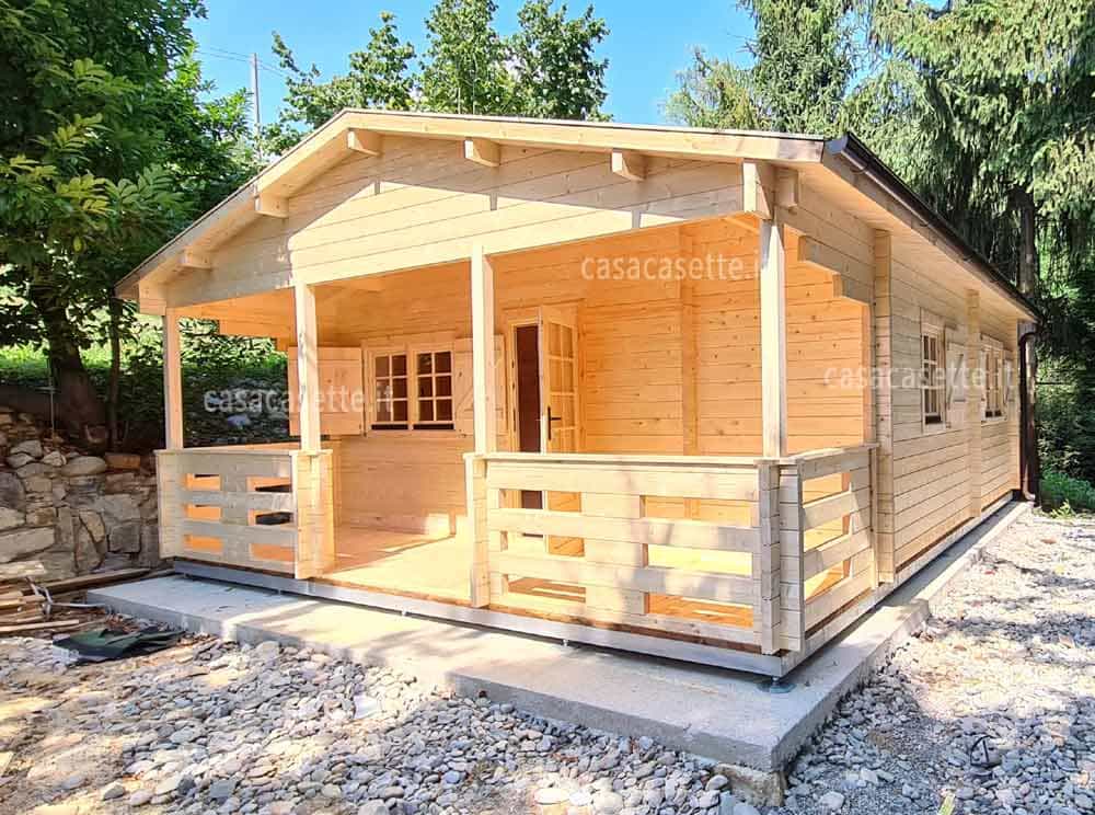 Casetta Merano 6x6 V.1 V.2 accessori Casetta modello Merano 6x6 V.1-V.2 accessori grondaia