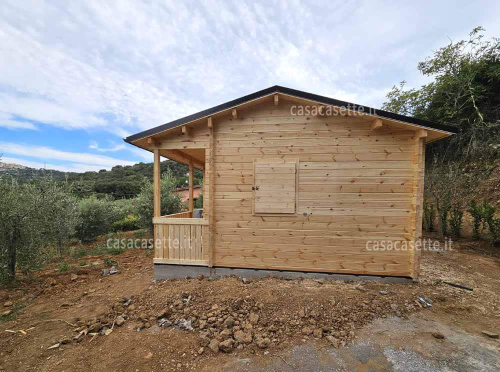 Casetta Monza 62x47 lato Casetta modello Monza 62x47 lato scossalina