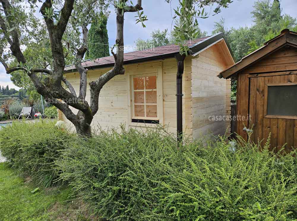 Casetta Palermo 25x34 rosse tegole Casetta modello Palermo 25x34 rosse tegole