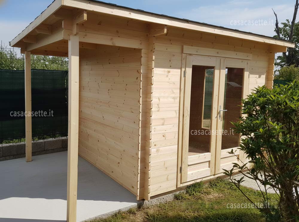 Casetta modello Pesaro 3x25 + portic. 1 finestra laterale