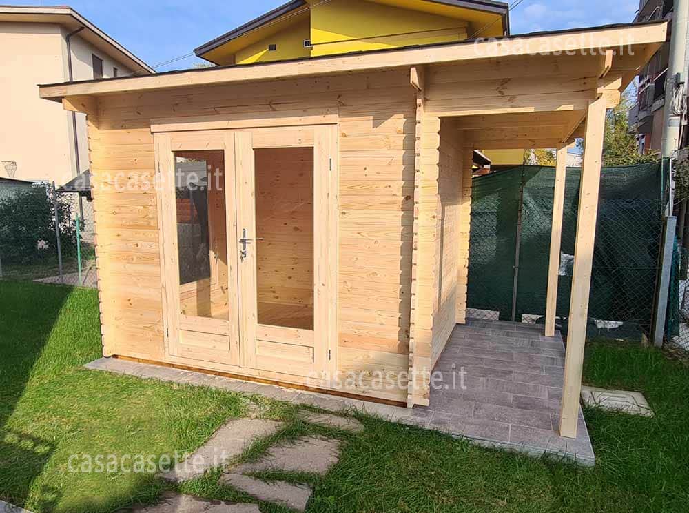 Casetta Pesaro 3x25 + portic. 1 invertita Casetta modello Pesaro 3x25 + portic. 1 invertita destra