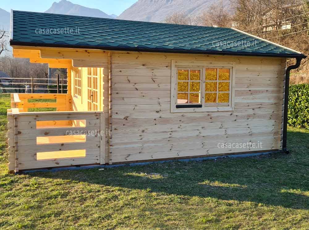 Casetta Pisa 5x4 lato Casetta modello Pisa 5x4 lato grondaia