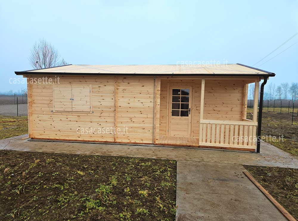 Casetta modello Portofino 50mq frontale grondaia