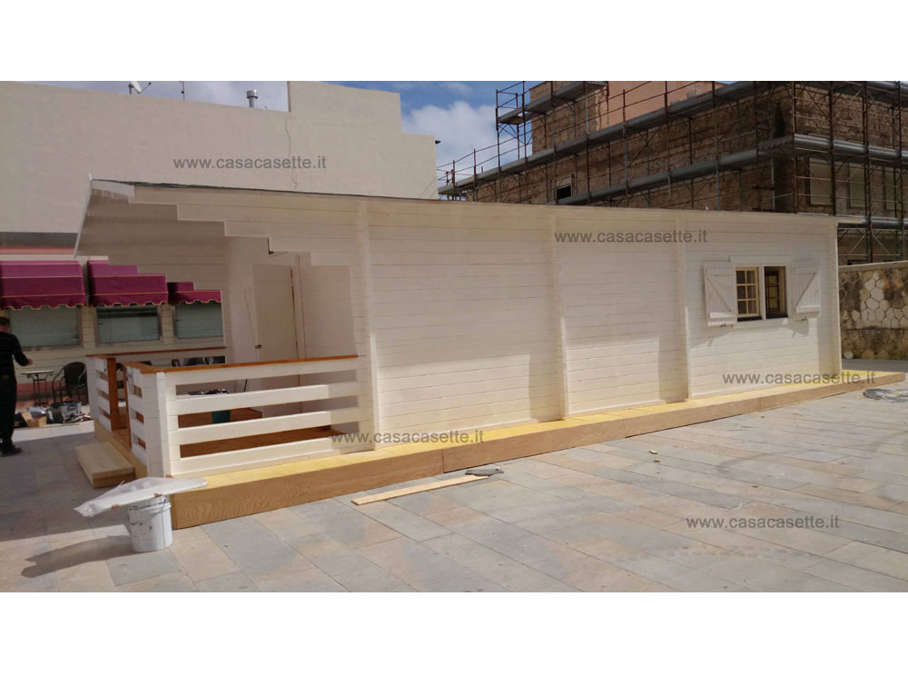 Casetta Puglia 5x10 bianca colore Casetta modello Puglia 5x10 bianca colore