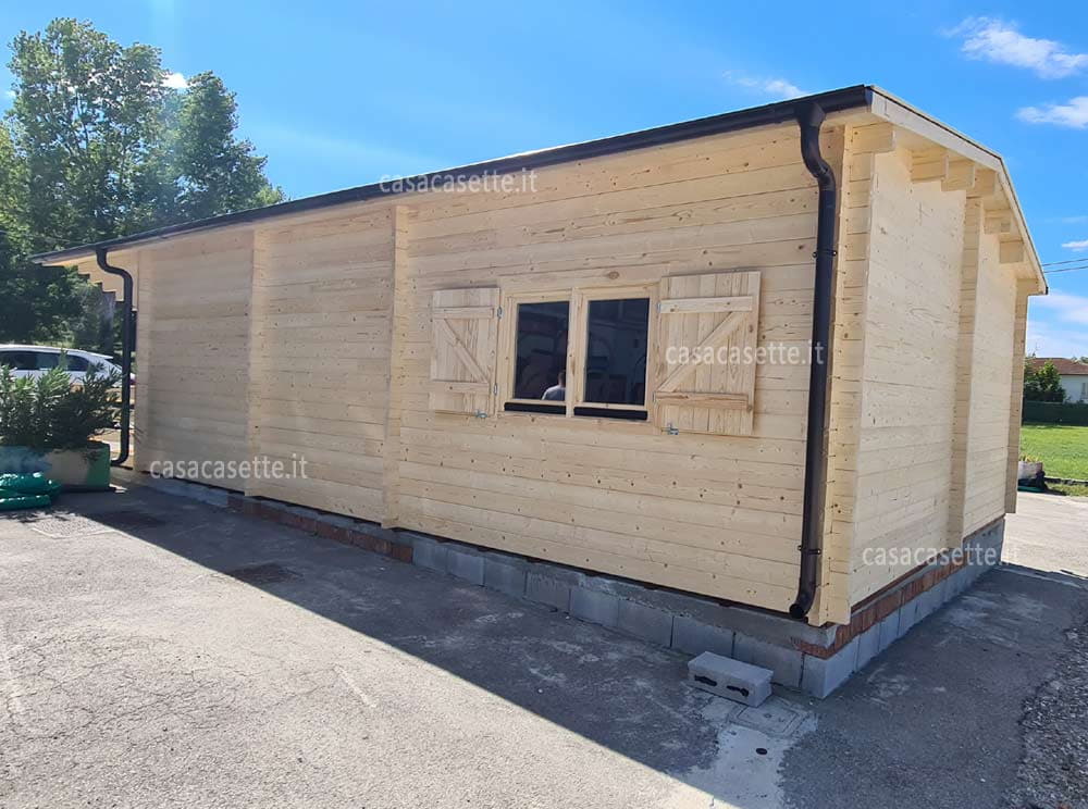 Casetta Puglia 5x10 lato Casetta modello Puglia 5x10 lato grondaia