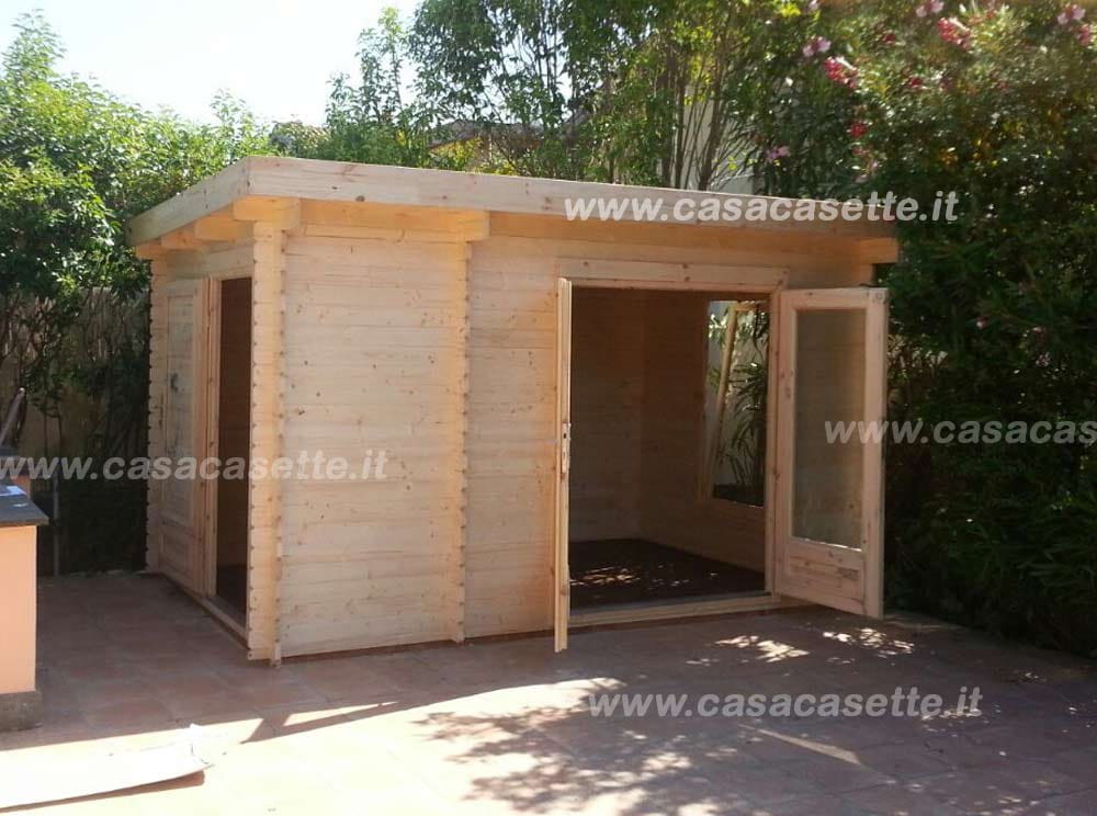 Casetta Rovigo 4x25 porta Casetta modello Rovigo 4x25 porta blockhouse