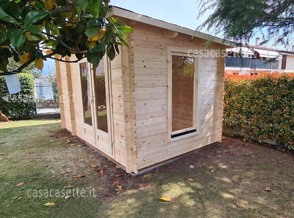 Casetta Rovigo 4x25 tegole Casetta modello Rovigo 4x25 tegole canadesi