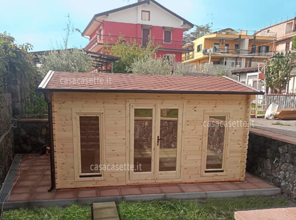 Casetta Siracusa 5x4 grondaia Casetta modello Siracusa 5x4 grondaia acciaio