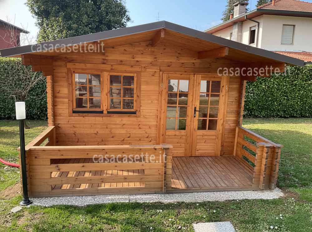 Casetta modello Trieste 4x4 veranda accessorio