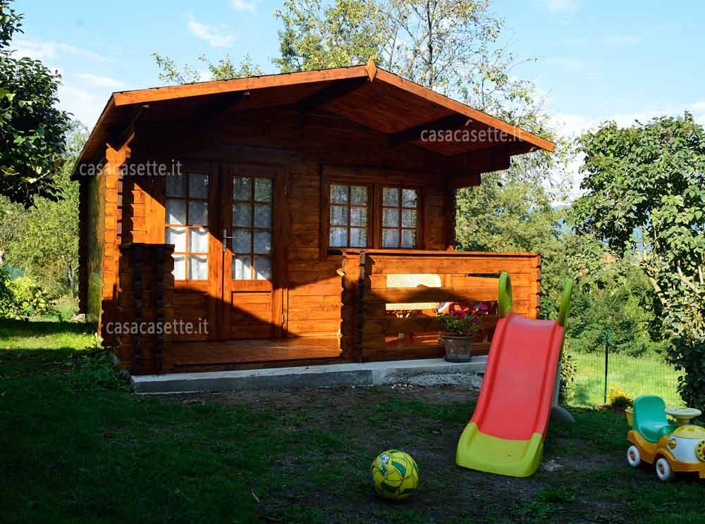 Casetta Veneto 4x4 veranda Casetta modello Veneto 4x4 veranda fuori