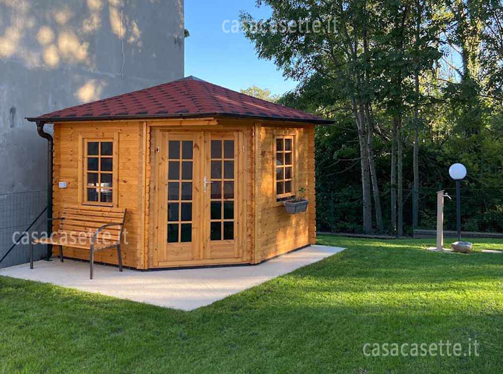 Casetta modello Venezia 3x3 tegole canadesi rosse