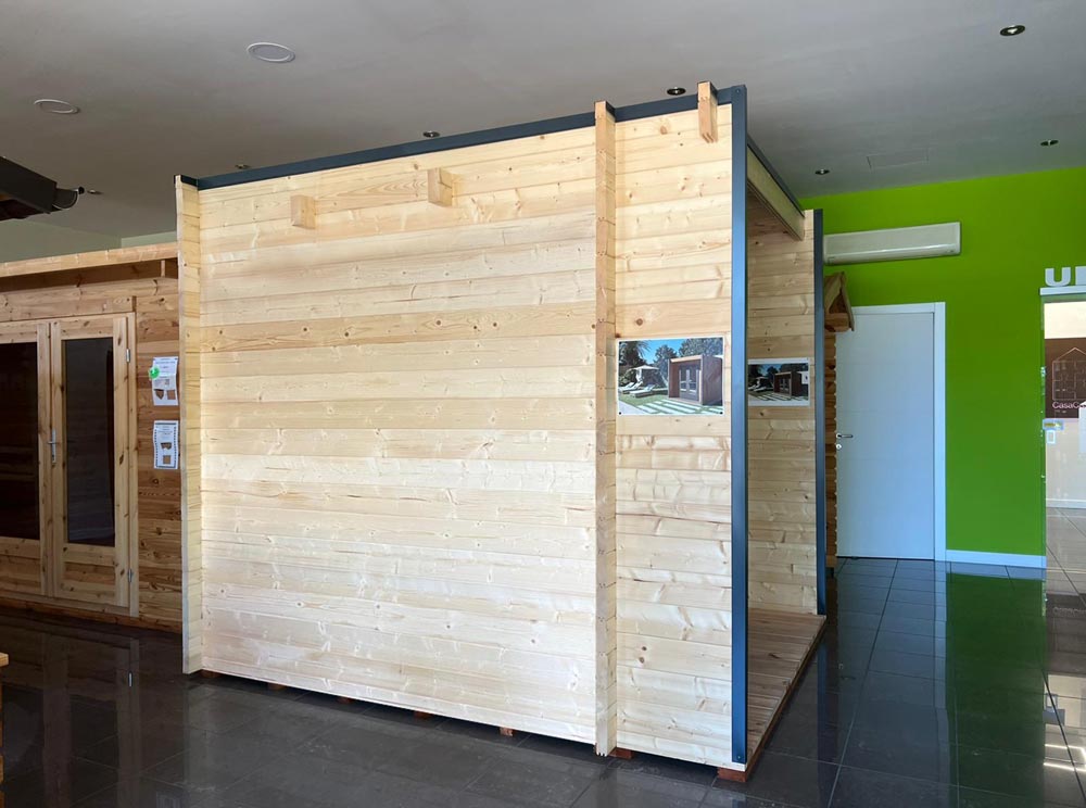 Casetta Vittoria Cube 25x25 Lato Casetta modello Vittoria Cube 25x25 Lato massello