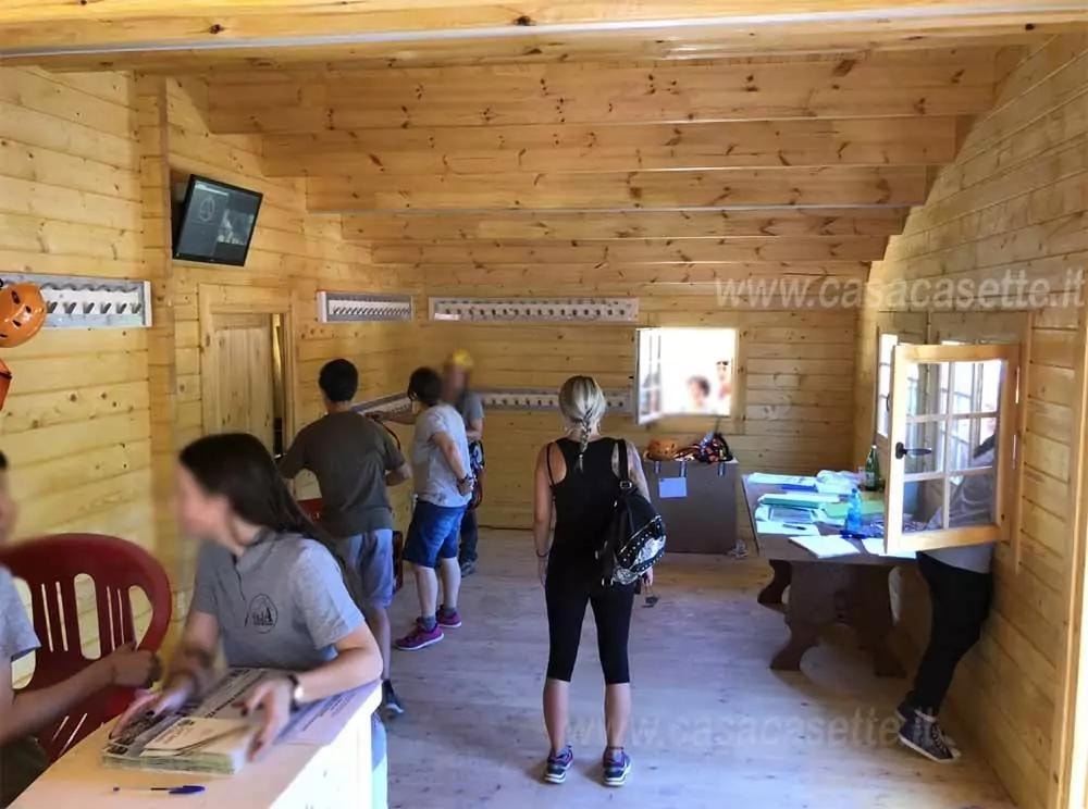 Clubhouse modello 8x6 vani 4 stanza interna