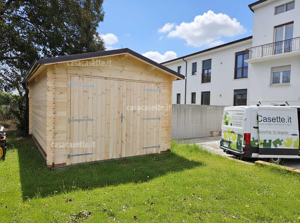 Garage modello Como 32x52 accessorio