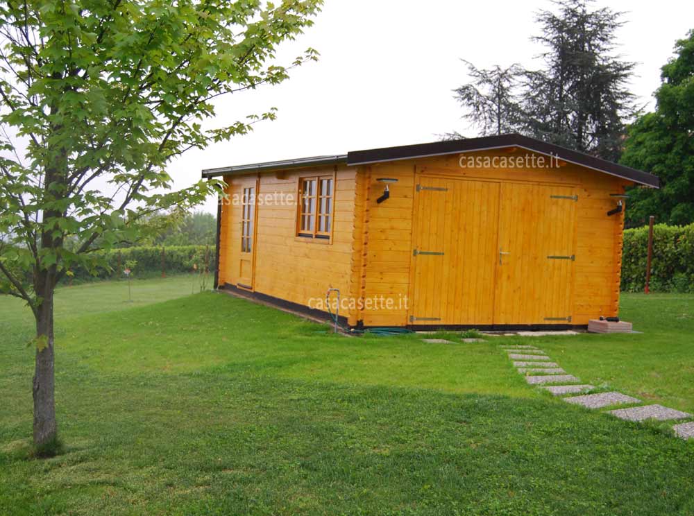 Garage in legno modello Varese misure 4x6 45mm