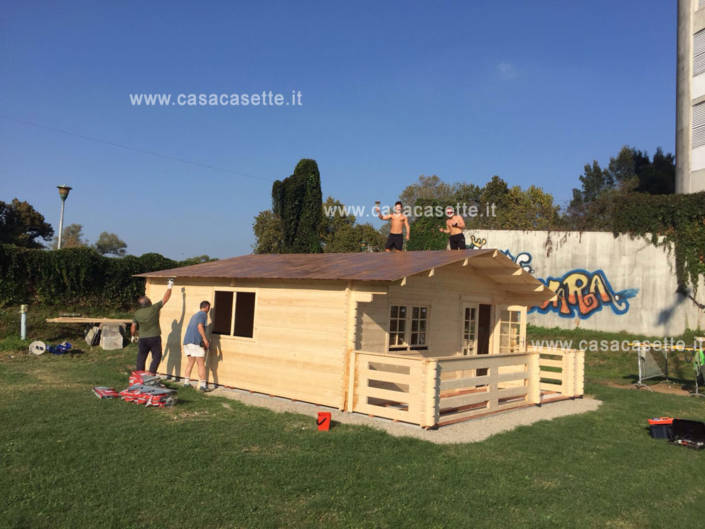 casetta-in-legno-6x6.jpg